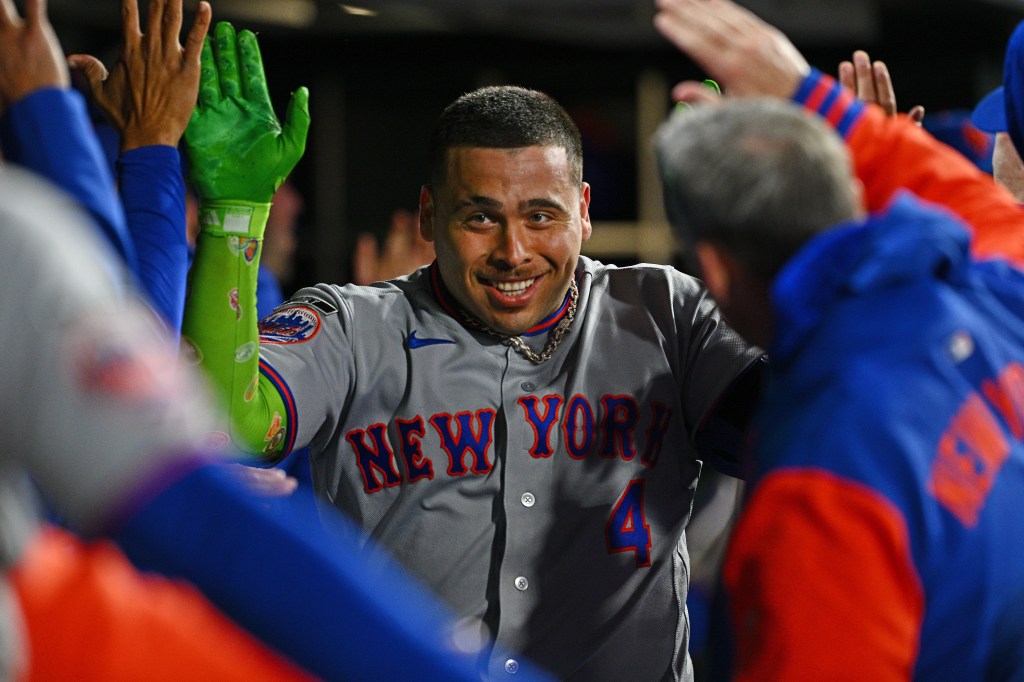 SF Giants fall to Mets as rookie Nolan McLean flirts with perfect game