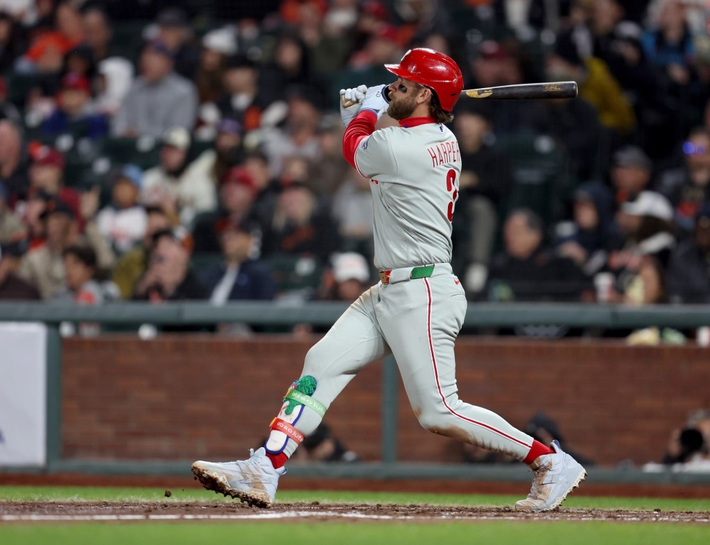 How Bryce Harper has been friend, resource to SF Giants' Tony Vitello
