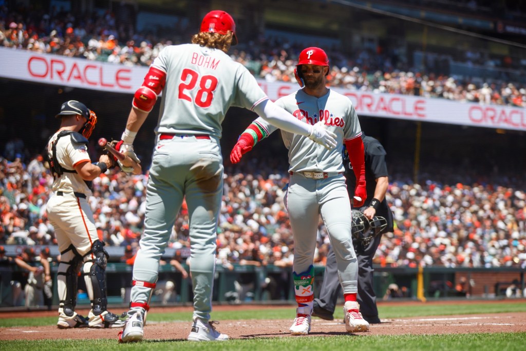 How Bryce Harper has been friend, resource to SF Giants' Tony Vitello