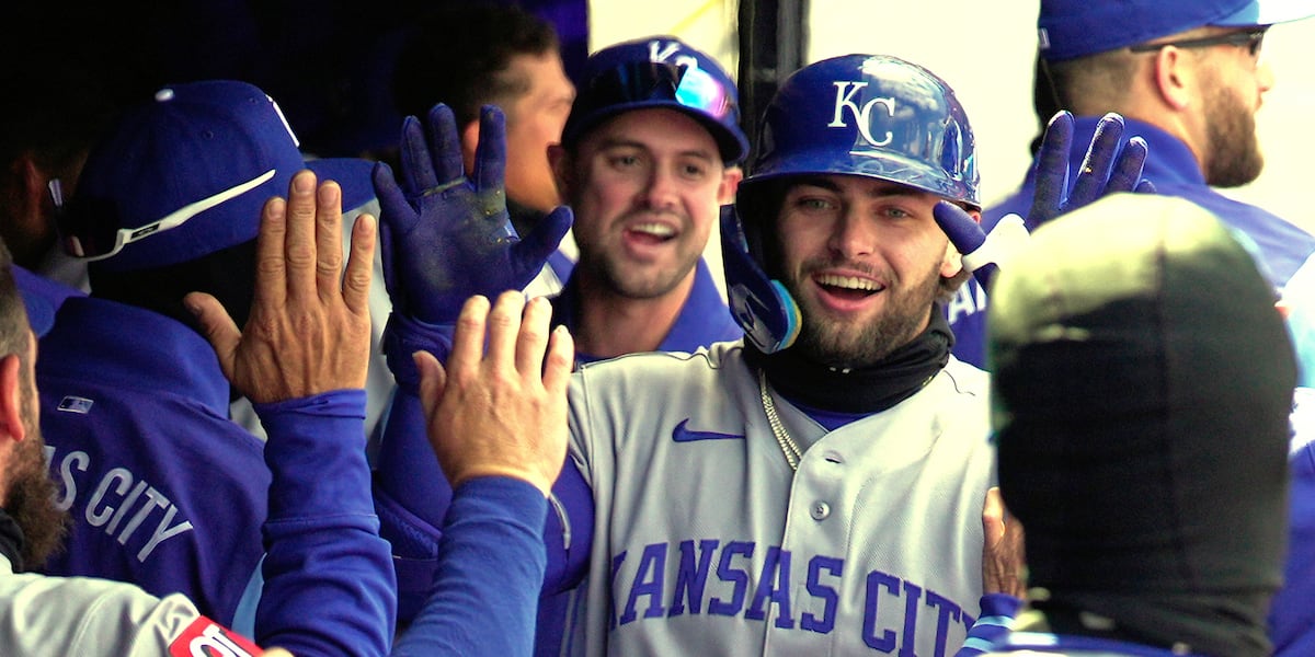 Rocchio’s RBI single in the 9th gives Guardians 2-1 victory over the Royals