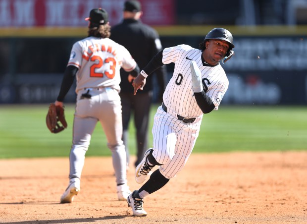 Chicago White Sox center fielder Luisangel Acuña (0) advances to third base in the fifth inning of a game against the Baltimore Orioles at Rate Field in Chicago on April 7, 2026. (Chris Sweda/Chicago Tribune)