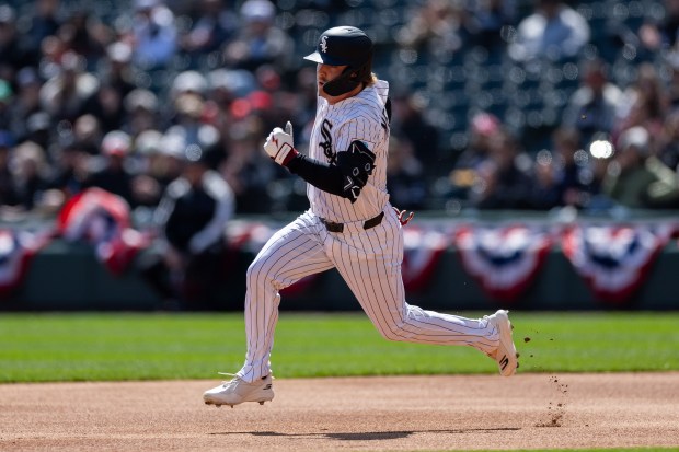 Chicago White Sox shortstop Chase Meidroth (10) runs towards second base during a game against the Toronto Blue Jays at Rate Field on Sunday, April 5, 2026. (Josh Boland/Chicago Tribune)