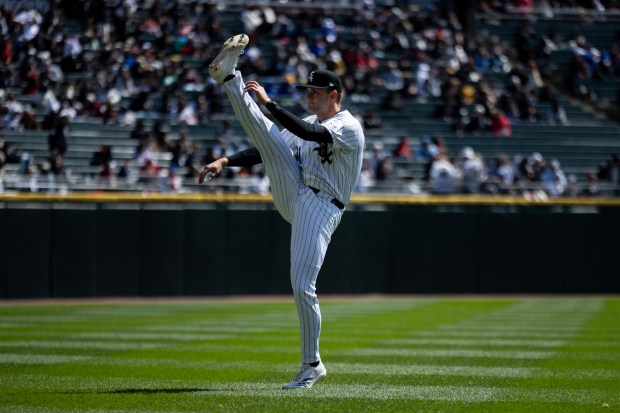 Chicago White Sox second baseman Tanner Murray (41) warms up ahead of a game against the Toronto Blue Jays at Rate Field on Sunday, April 5, 2026. (Josh Boland/Chicago Tribune)
