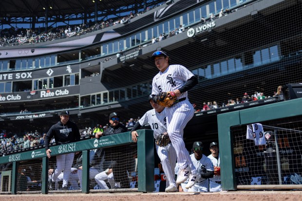 Chicago White Sox first baseman Munetaka Murakami (5) runs out onto the field during the first inning against the Toronto Blue Jays at Rate Field on Sunday, April 5, 2026. (Josh Boland/Chicago Tribune)