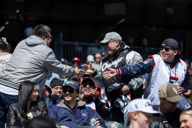 Chicago White Sox react to catching a foul ball during the second inning of a game against the Toronto Blue Jays at Rate Field on Sunday, April 5, 2026. (Josh Boland/Chicago Tribune)