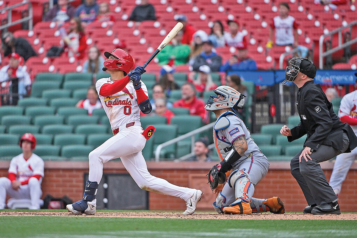 Cardinals edge Mets 2-1 on Winn’s walk-off bloop single in 11th
