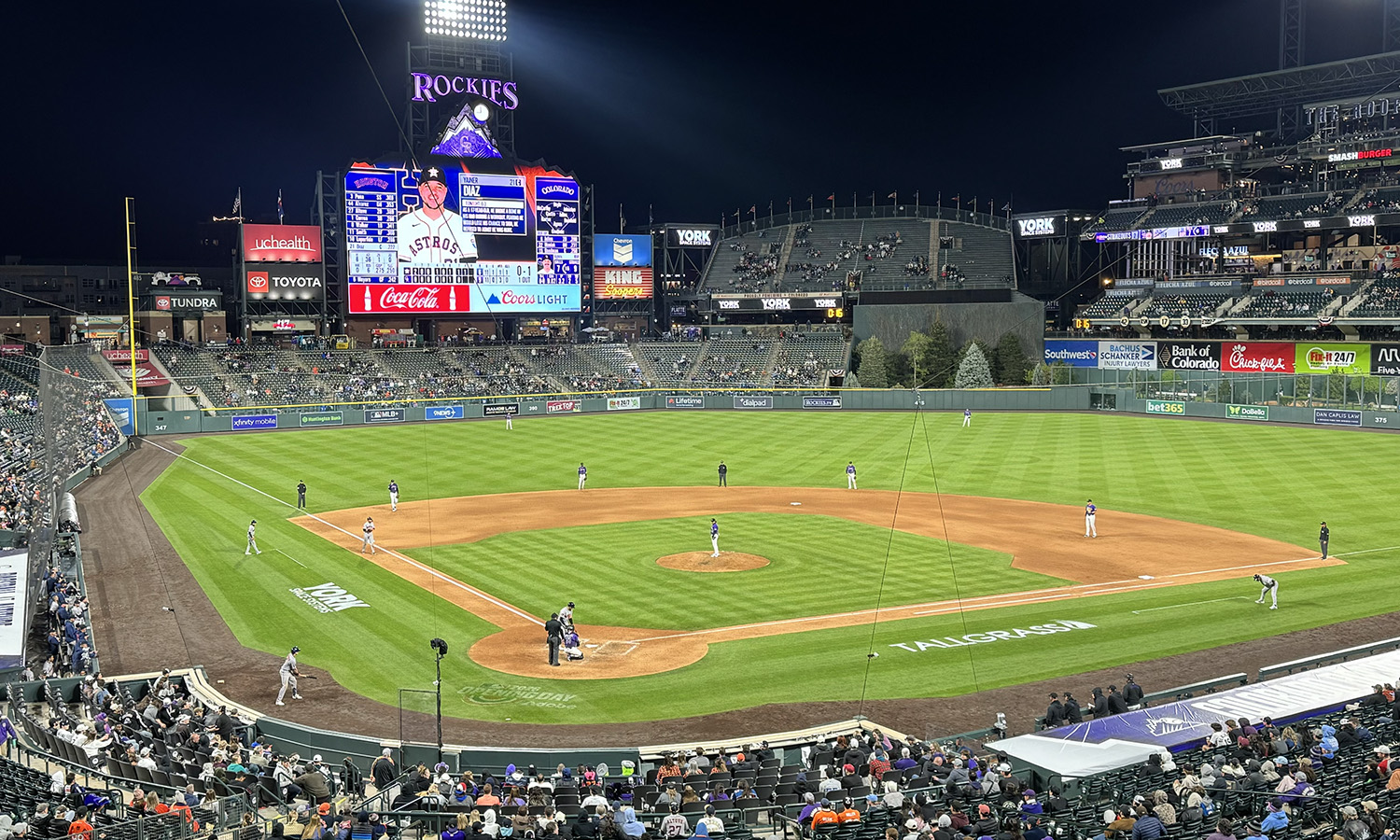 Rockies set single-game non-pandemic attendance low, but average crowd size is up – Denver Sports