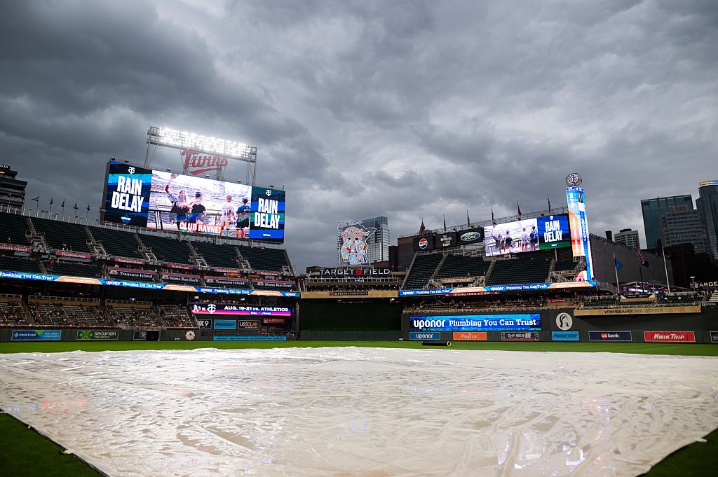 Rays at Twins game delayed due to electrical difficulties Friday 4/03/26