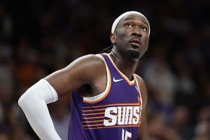 PHOENIX, ARIZONA - OCTOBER 22: Mark Williams #15 of the Phoenix Suns during the second half of the NBA game at Mortgage Matchup Center on October 22, 2025 in Phoenix, Arizona. The Suns defeated the Kings 120-116. NOTE TO USER: User expressly acknowledges and agrees that, by downloading and or using this photograph, user is consenting to the terms and conditions of the Getty Images License Agreement. (Photo by Christian Petersen/Getty Images)