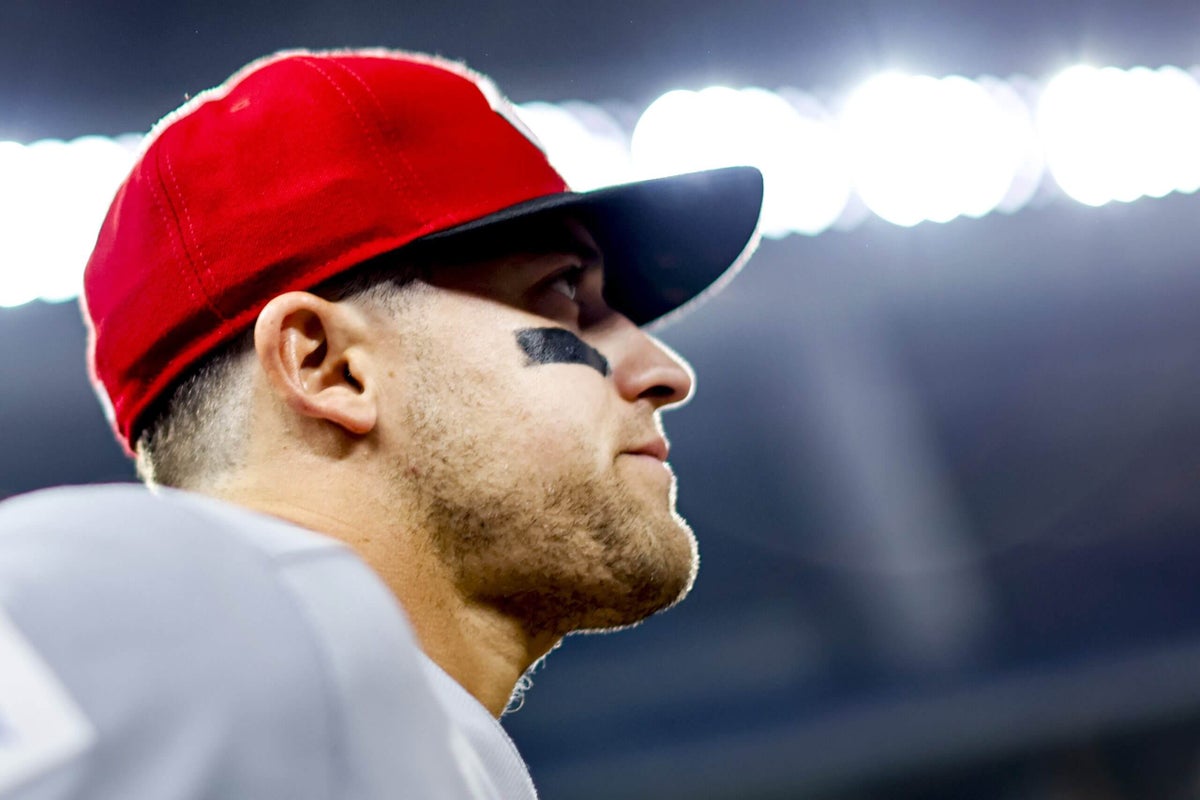 Reds bats stay quiet, drop third straight in loss to Angels