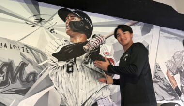 A mural of himself and Lotte