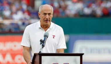 A Hall of Famer keeps Rangers radio alive and relevant