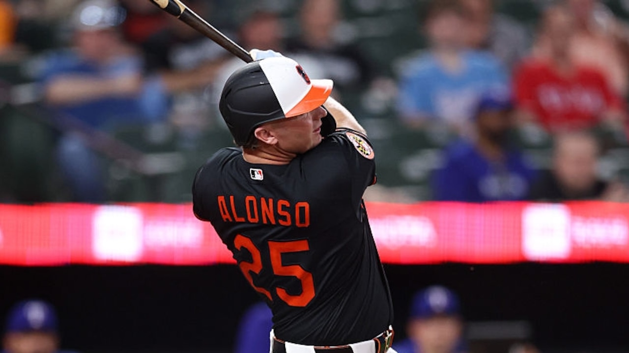 Pete Alonso hits first Orioles home run against Rangers
