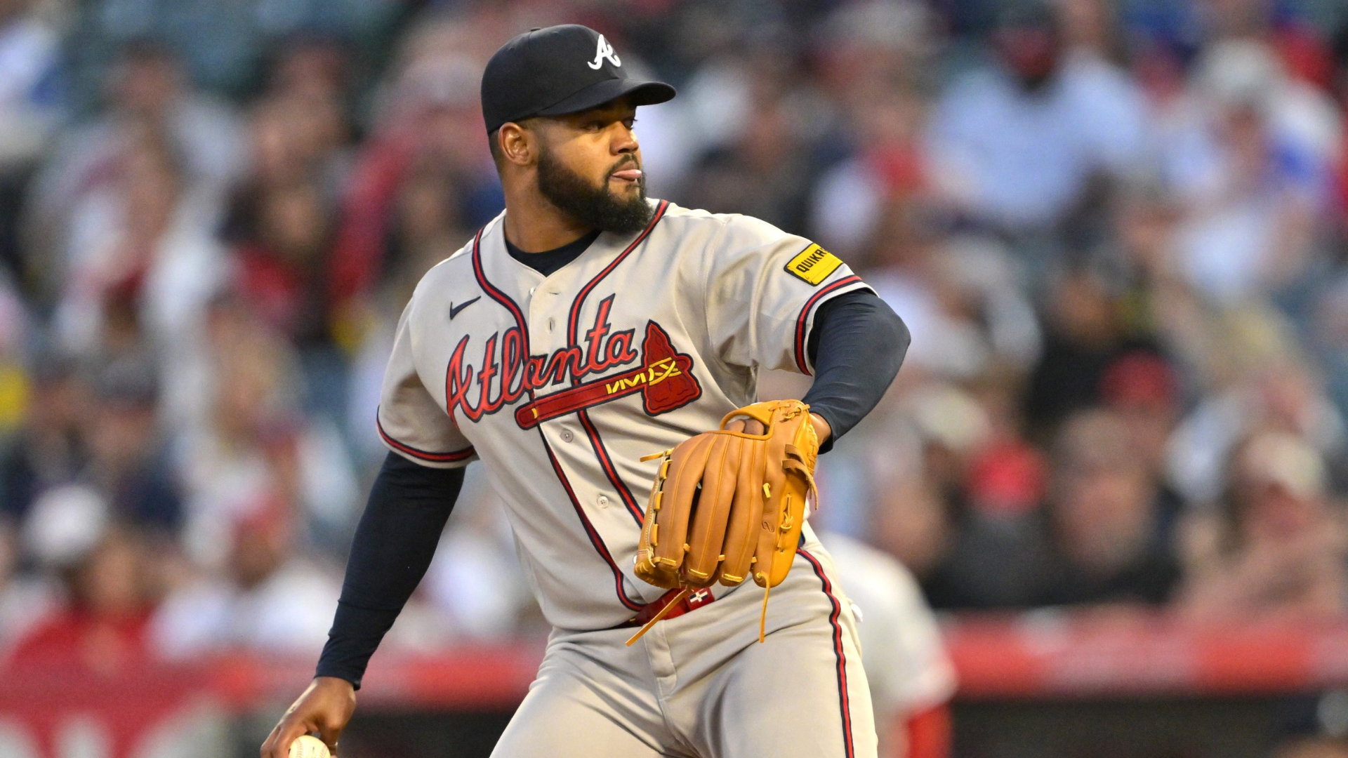 Reynaldo López #40 of the Atlanta Braves delivers to the plate in the second inning against the Los Angeles Angels at Angel Stadium of Anaheim on April 7, 2026 in Anaheim, California. (Photo by Jayne Kamin-Oncea/Getty Images)