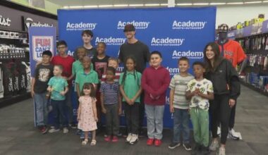 Josh Hader held a shopping spree with kids from BEAR Houston at Academy
