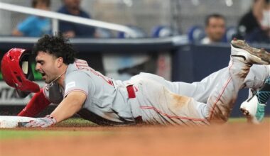 De La Cruz's two hits, Stephenson's HR power Reds to a 2-0 win over the Marlins