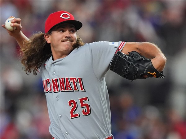 Reds blank Rangers 2-0 as Lowder pitches scoreless innings in first win since 2024