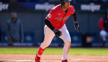 Rocchio's RBI single in the 9th gives Guardians 2-1 victory over the Royals