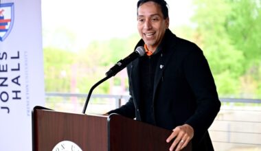 Padres players marvel at team's sale price, what it might mean