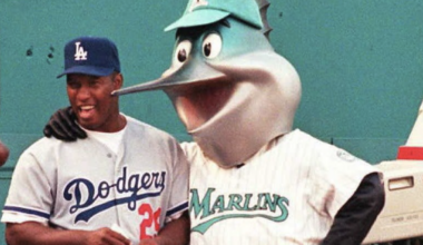 30-year Marliniversary: Marlins break scoreless tie with 5-run 8th in win over Dodgers - Marlins