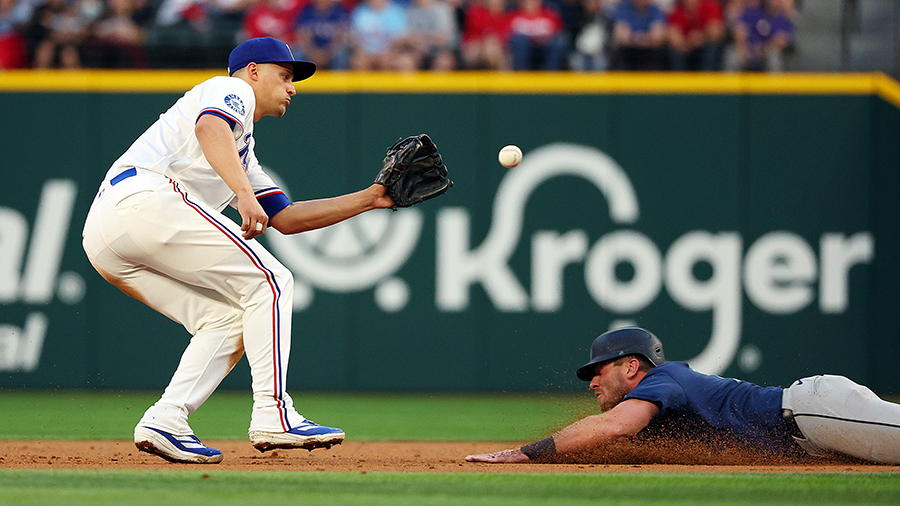 Seattle Mariners Luke Raley caught stealing Texas Rangers 2026...