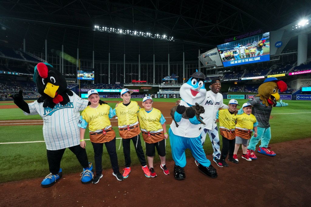 Miami Marlins welcome South Florida’s Jewish community for ‘Passover at the Park’