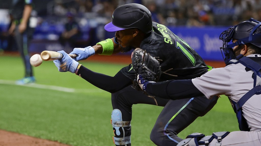 Tampa Bay Rays go retro and find small-ball approach pays off big