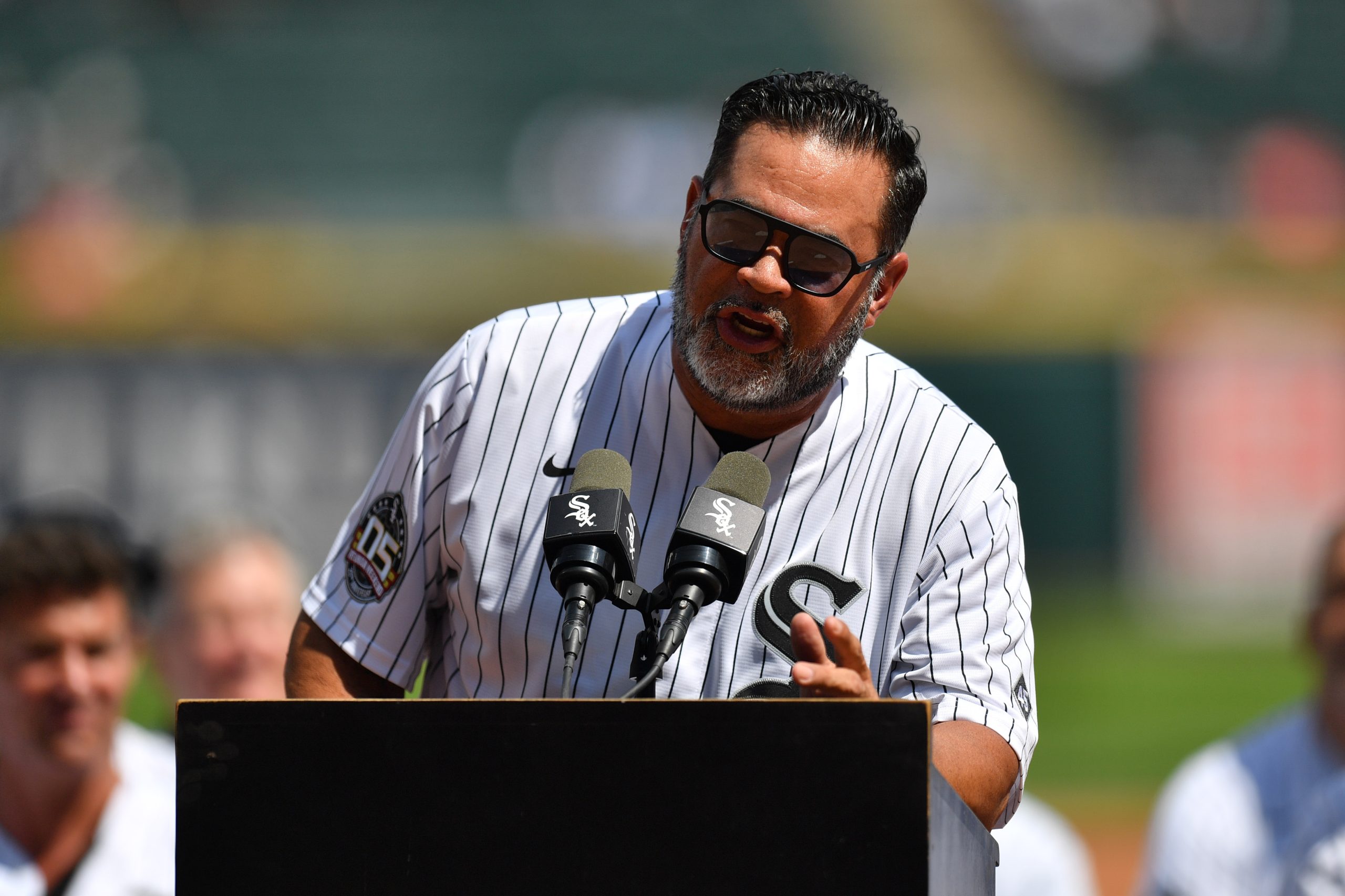 Chicago White Sox to retire Ozzie Guillen’s jersey on August 8