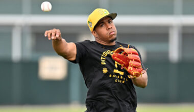 Pirates Outright Enmanuel Valdez - MLB Trade Rumors