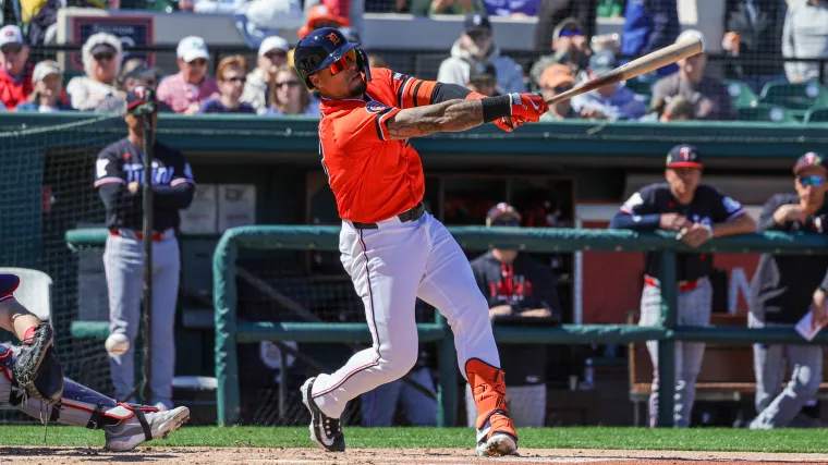 Tigers trade idea sees Detroit reunite with $9.4 million two-time All-Star to upgrade from Javier Baez, move Kevin McGonigle to shortstop image
