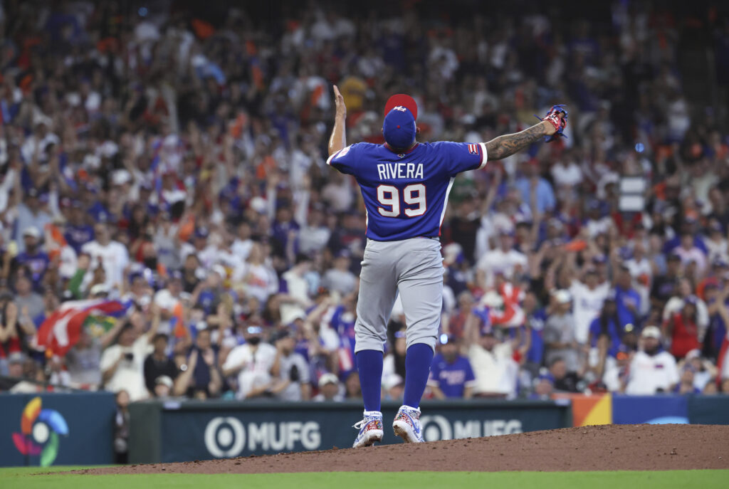 Red Sox To Select Eduardo Rivera