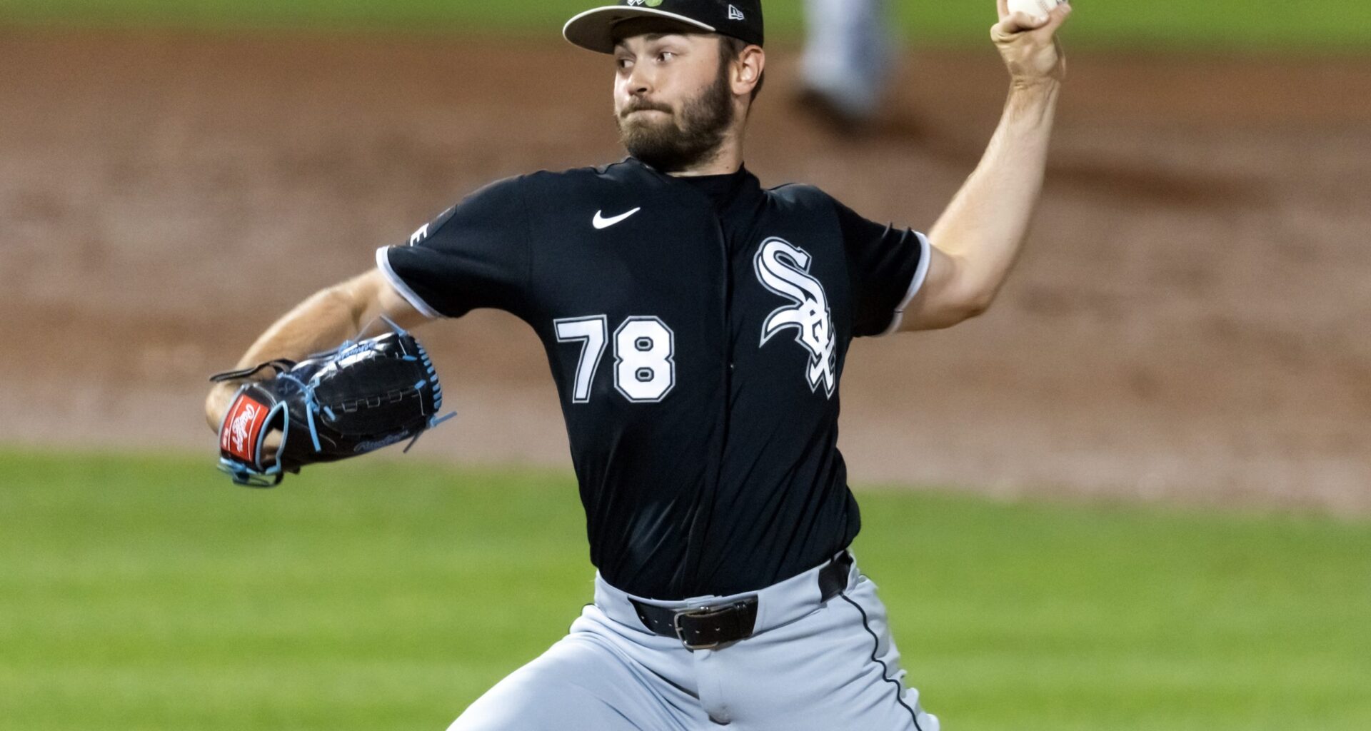 Chicago White Sox call up prospect to make MLB debut