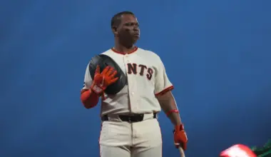 Giants, Red Sox facing the 'Curse of Rafael Devers' image