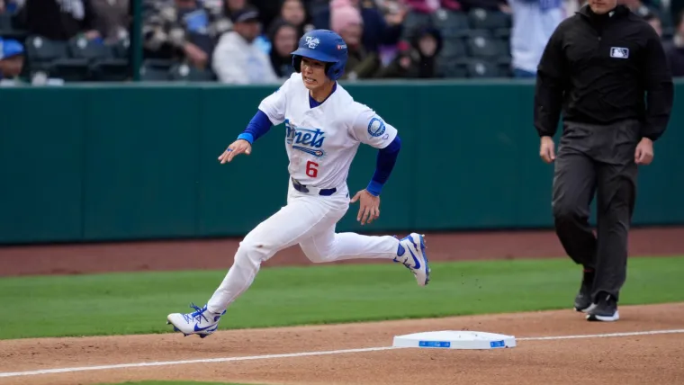 Red Sox Should Consider Trading For This Dodgers Player If They Need Infield Help image