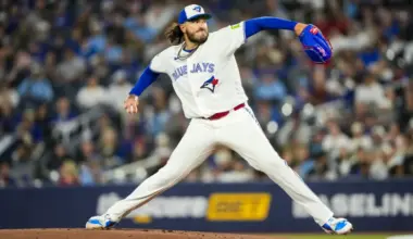 Blue Jays predicted to trade for $56M Cy Young winner to replace injured Cody Ponce amid slow start image