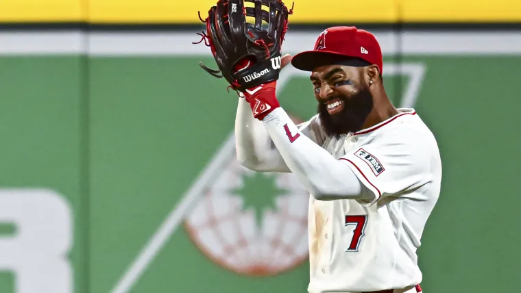 Angels' Jo Adell robbed 3 home runs from Mariners in same game — here's who hit them and how he did it image