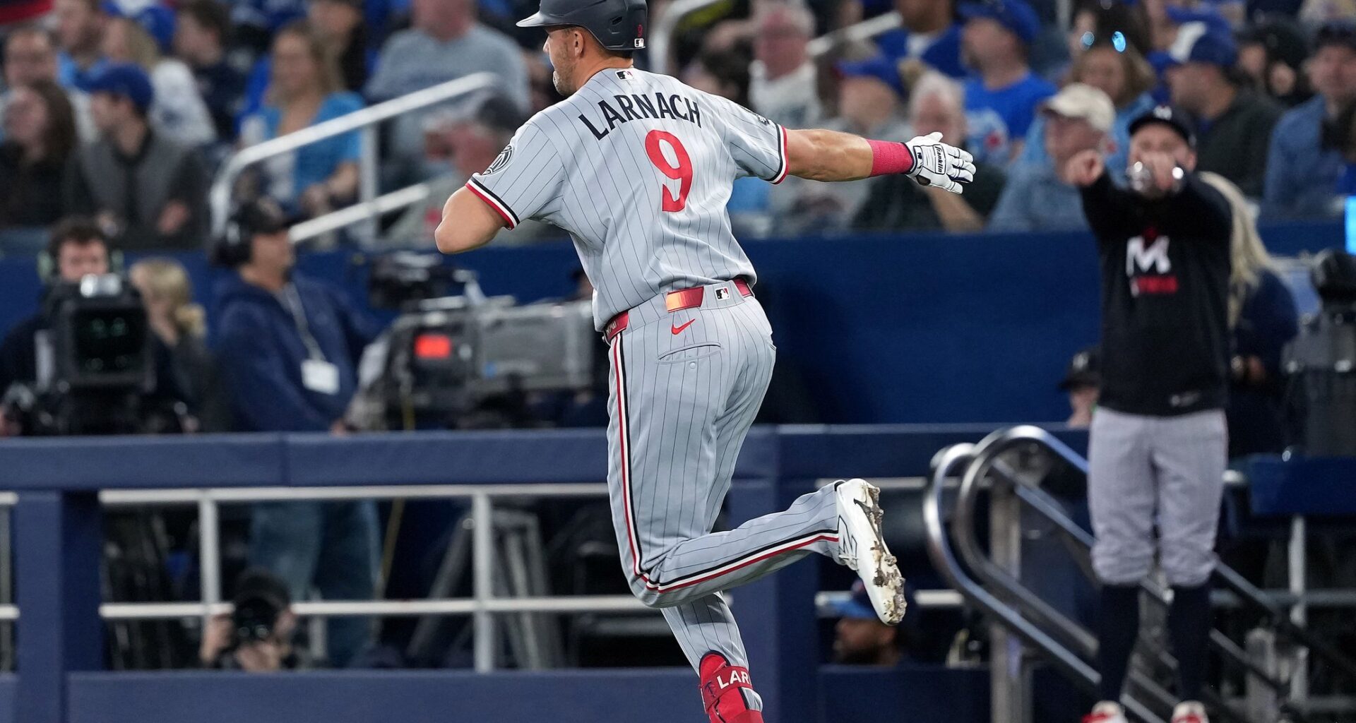 Twins 7, Blue Jays 4: Joe Ryan and the Twins Overpower Blue Jays to Even the Series - Twins