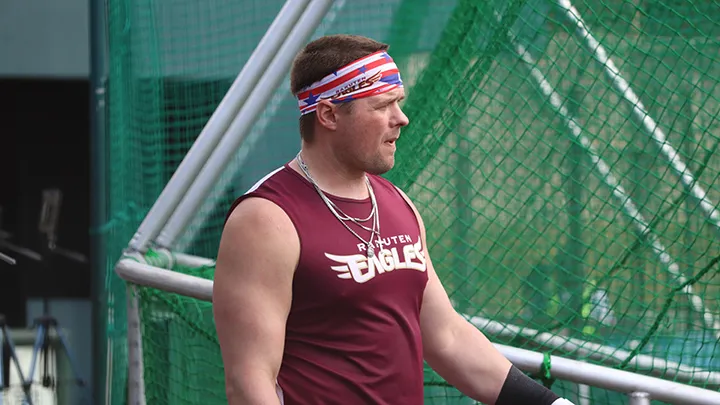 Rakuten Eagles player Voit ©PLM