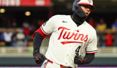 Twins beat Rays 10-4 in home opener