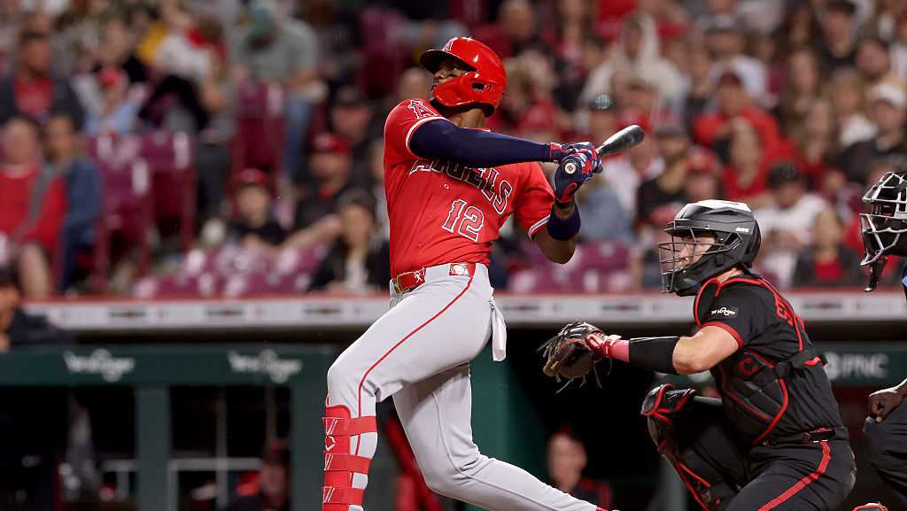 Soler hits grand slam, Neto and Lowe also homer as Angels beat Reds