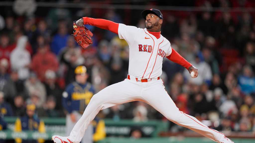 Trevor Story's 2 RBI double lifts Red Sox over Brewers 3-2 and ends 3-game skid