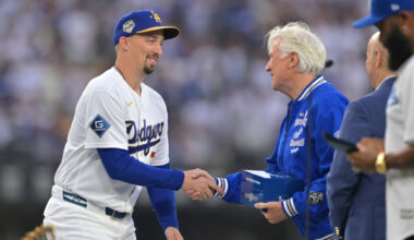 Mar 27, 2026; Los Angeles, California, USA; Los Angeles Dodgers pitcher Blake Snell (7) receives his ring during the World Series ring ceremony before the game against the Arizona Diamondbacks at Dodger Stadium. Mandatory Credit: Jayne Kamin-Oncea-Imagn Images