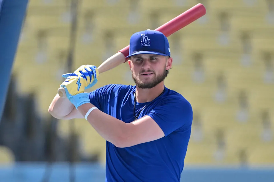 Mar 28, 2026; Los Angeles, California, USA;  Los Angeles Dodgers second baseman Alex Freeland (76) during batting practice prior to the game against the Arizona Diamondbacks at Dodger Stadium. Mandatory Credit: Jayne Kamin-Oncea-Imagn Images