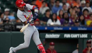 Winn powers Cardinals past Astros for fifth straight win