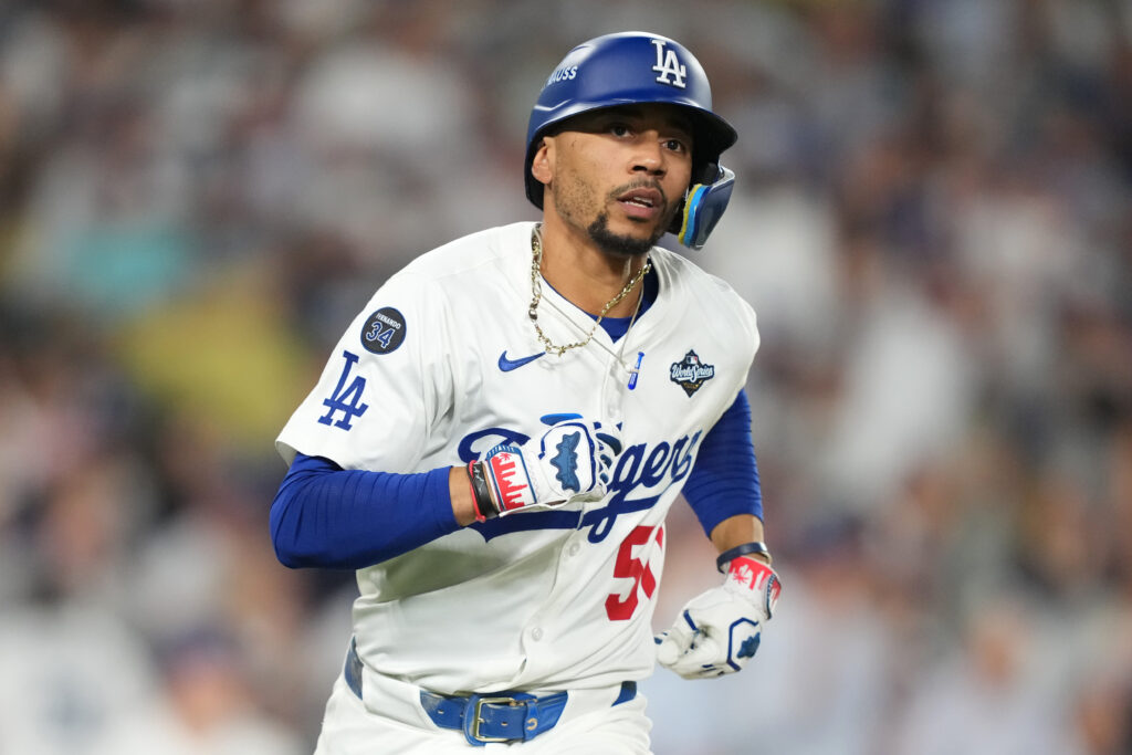 T-8. Mookie Betts - Los Angeles Dodgers (1.8M)