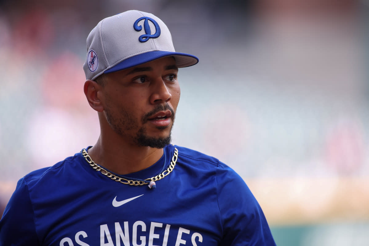 Los Angeles Dodgers shortstop Mookie Betts (50)© Brett Davis-Imagn Images