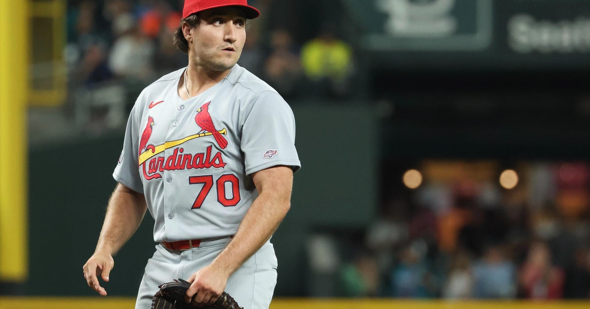 Baltimore Orioles acquire left-hander Nick Raquet in a trade with St. Louis Cardinals