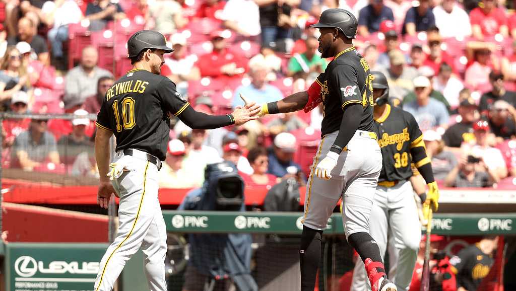 Cruz homers, Skenes returns to form as Pirates take series with win over Reds