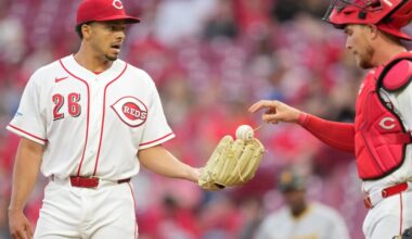 Reds look to sweep Rangers with Chase Burns on the mound