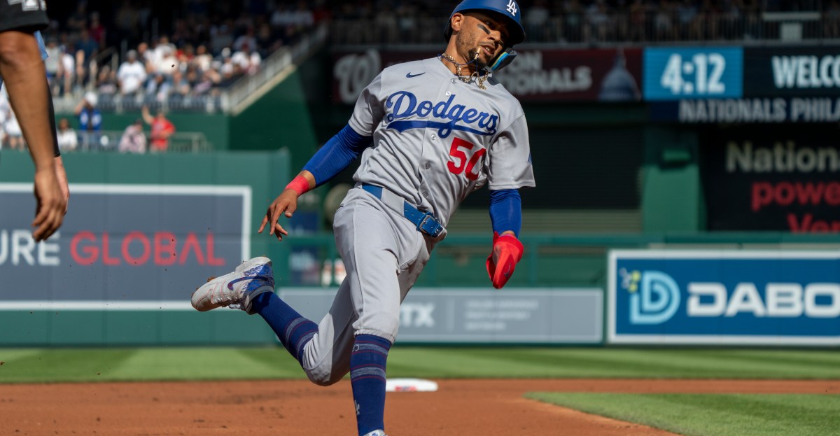 Dodgers news: Mookie Betts injures back, sent for MRI exam